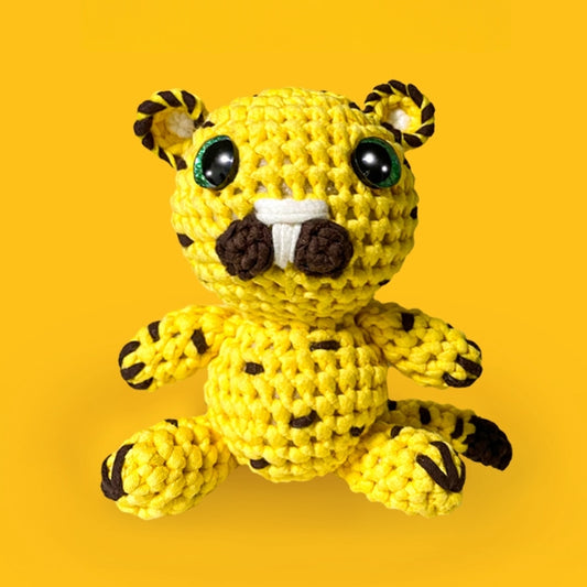 Felix the Leopard Crochet kit